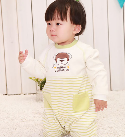 棉果果天鹅绒宝宝连体衣