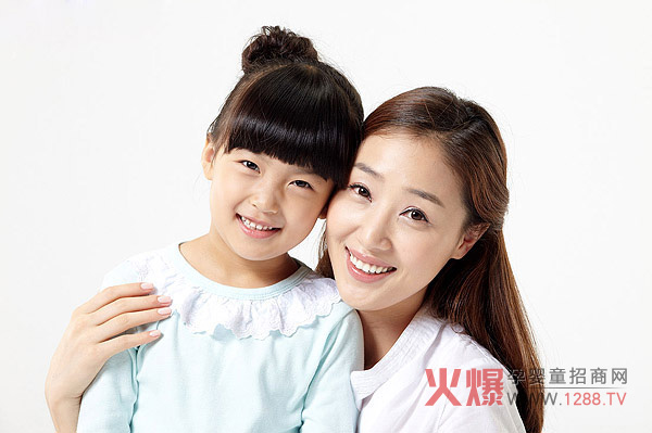 年轻妈妈购买婴童产品的特质.jpg