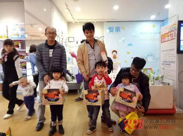 母婴店促销.jpg