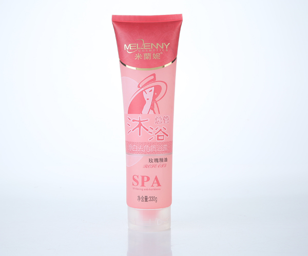 米兰妮沐浴总管净白去角质浴露玫瑰精油SPA .jpg