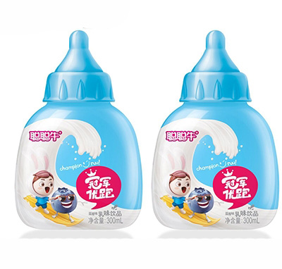 聪聪牛冠军优跑蓝莓味乳味饮品300ml.jpg