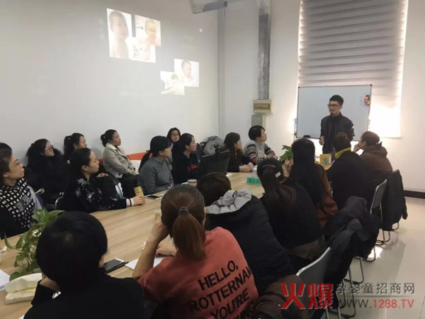 瑶愈秦皇岛好妈妈.jpg