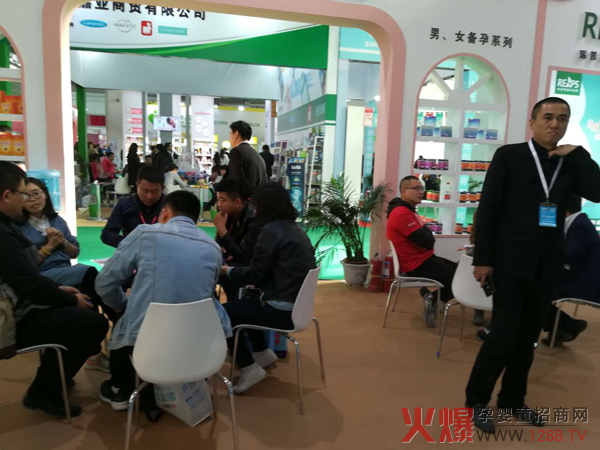 瑞普斯展位盛况直击.jpg