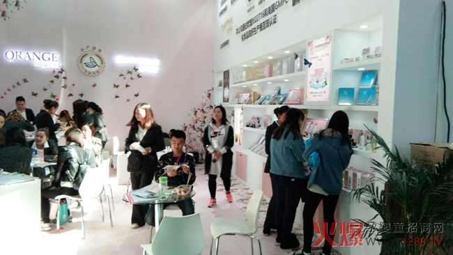 贝橙展馆.jpg