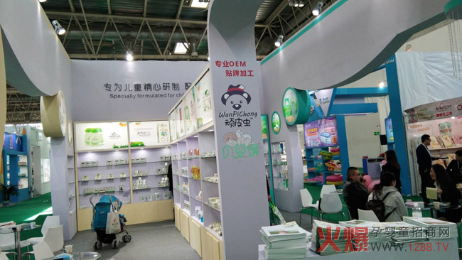顽皮虫品牌.jpg