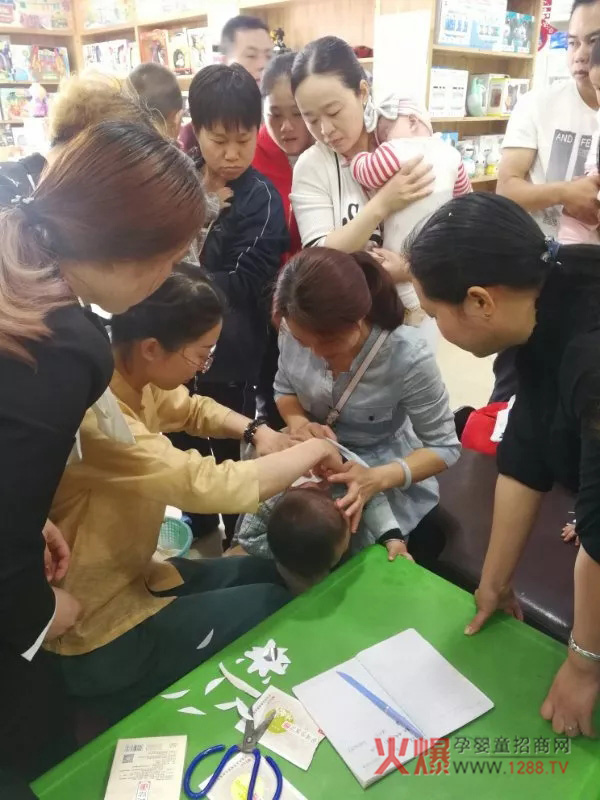 药王府小儿健康公益行江西站10日会诊3.jpg
