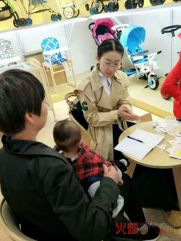 药王府小儿健康公益行江西站14日丰城会诊3.jpg