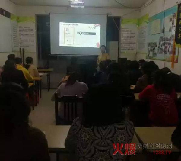 药王府小儿健康公益行江西站18日培训1.jpg