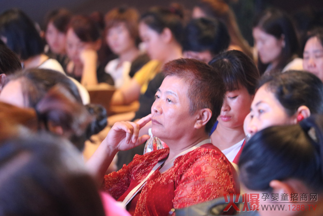 台下认真听讲的学员.jpg