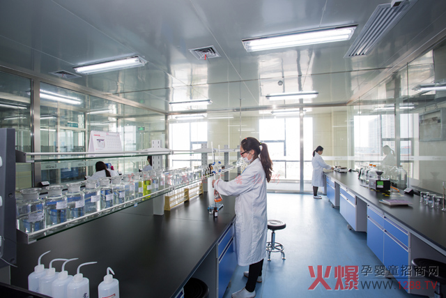 可唯安奶粉研发中心.jpg