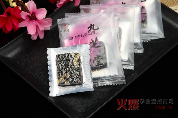 九芝堂阿胶固元糕2.jpg