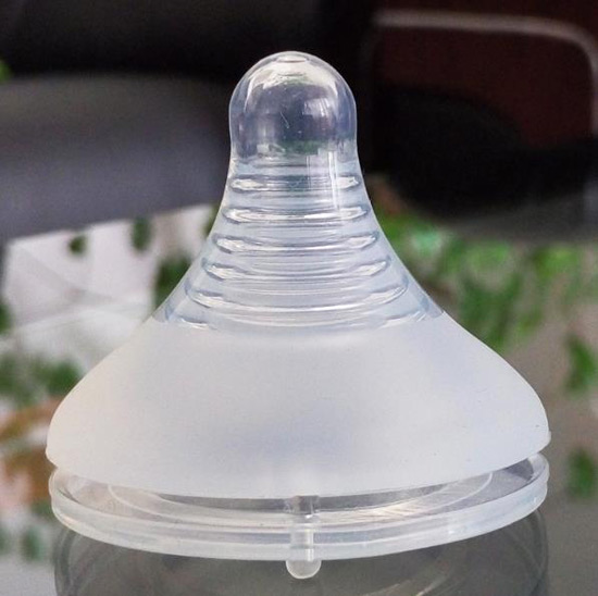 科育宝宽口径哺乳实感硅胶奶嘴.jpg