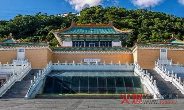 台北故宫博物院.jpg