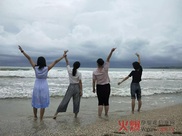 美丽的海滩.jpg