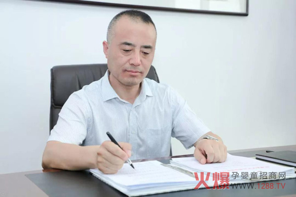 陕西和氏乳业营销有限公司总经理冯建强.jpg