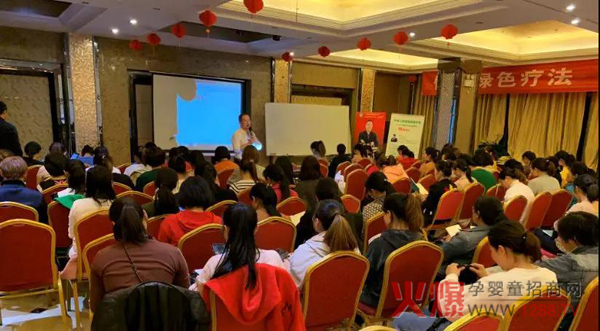 “中国健康家庭行动”走进襄阳地区母婴门店3.jpg