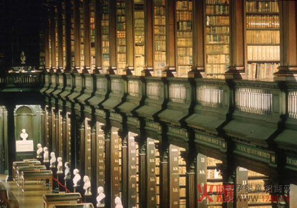 圣三一学院.jpg