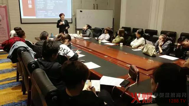 理论课程现场.jpg