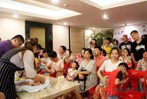 新零售形势下传统母婴店应该遵循怎样的转型策略？01.webp.jpg