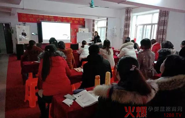第181届众道妙方高端产后修复班及182届儿推班同步结业06.jpg
