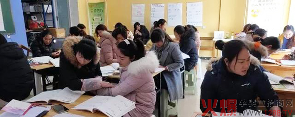 第185届众道妙方小儿推拿高级技能研修班结业云南会泽02.jpg