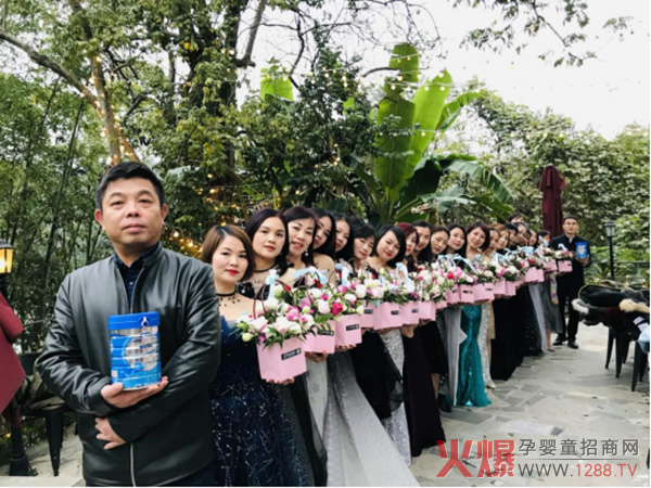 爱婴站总经理陈建宁先生现场进行致辞.jpg