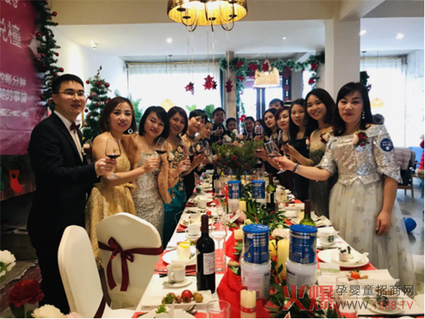 高培酒会派对.jpg