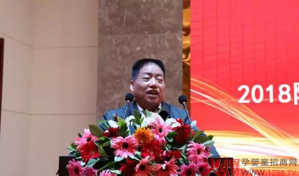 冯建堂先生 做新春贺词.webp.jpg