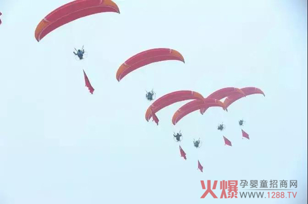 南山倍慧奶粉代言人龙清泉深情表白1.jpg 南山倍慧奶粉代言人龙清泉深情表白1.jpg