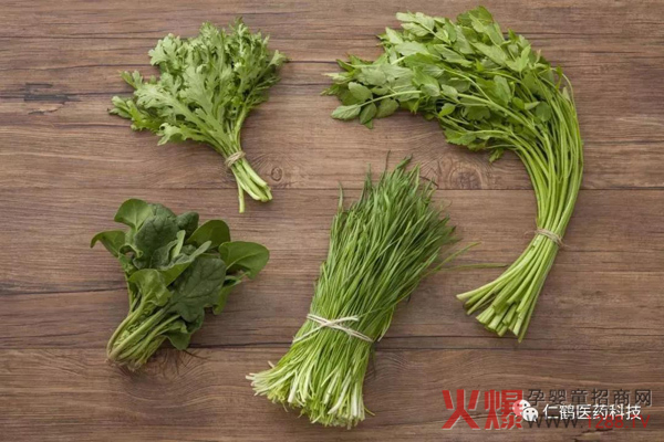 每逢佳节胖三斤怎么办一 多吃蔬菜.jpg