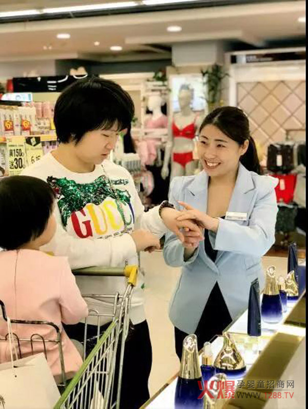 香港今品堂入驻世界五百强华润万家5.jpg