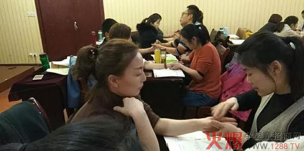 众道妙方第191届儿推班及192届产后班同步结业05.jpg