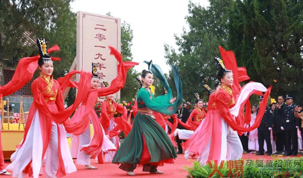 第四届中国（鹿邑）・河南省非物质文化遗产（传统戏剧）展演活动现场01.jpg