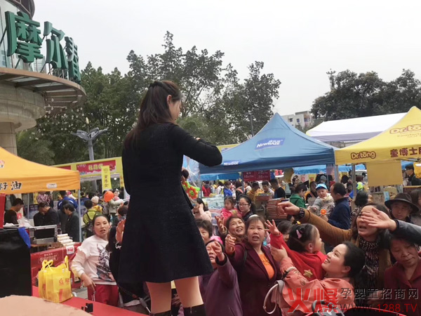 童博士亮相第三届孕婴童博览会 (6).jpg
