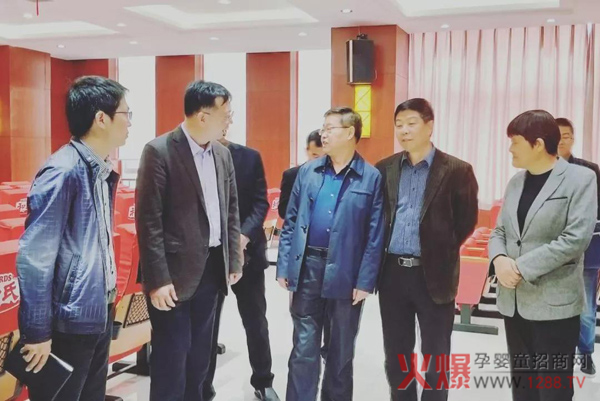 陕西省农业农村厅副厅长宁殿林一行莅临和氏乳业集团参观调研2.jpg
