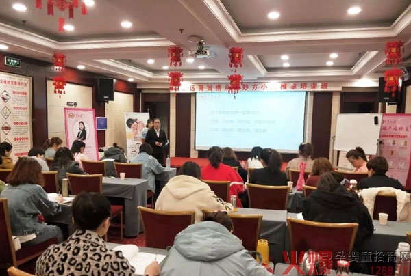 课程现场04.jpg 课程现场04.jpg