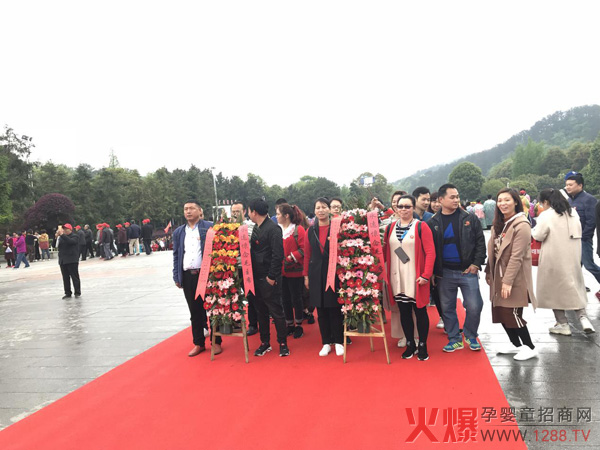 广西桂林悦发员工赴湘开展羊滋滋智能工厂见证之旅.jpg