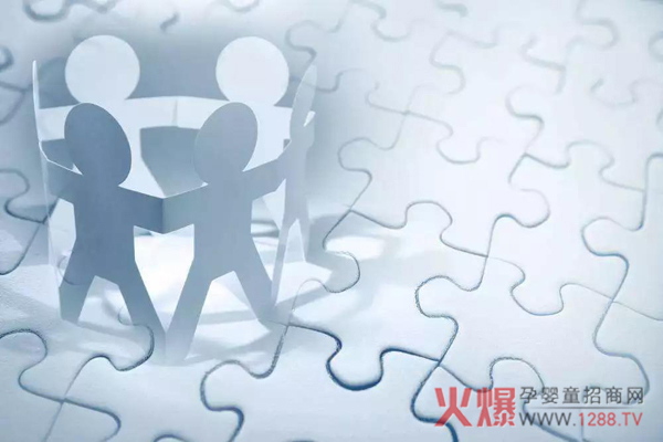 重构“人财物”，奶粉代理商才能凸显渠道价值1.jpg