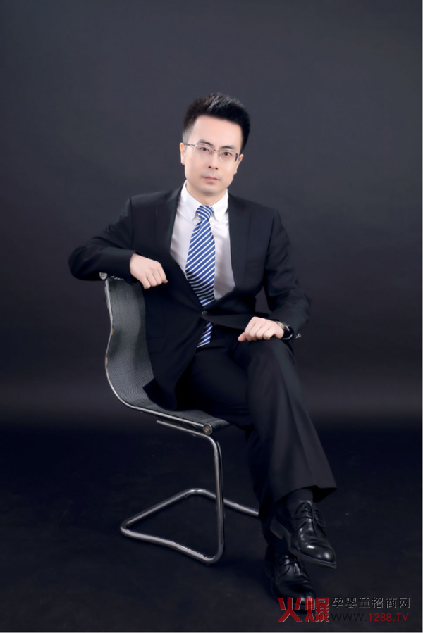 杨帆.jpg