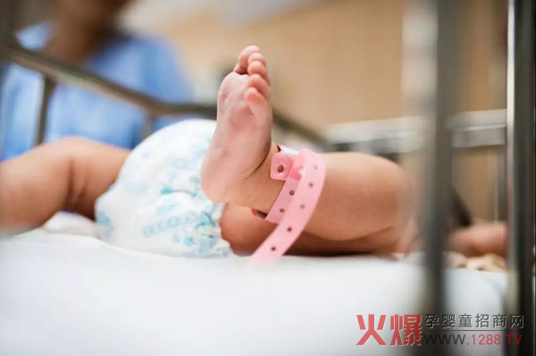 纸尿裤行业的“人、货、场”变化1.jpg