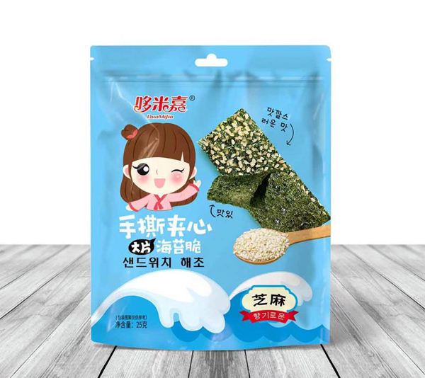 哆米嘉大片手撕夹心海苔芝麻味.jpg