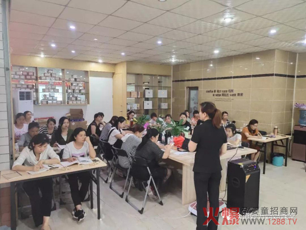 众道妙方第233届小儿推拿课程现场.jpg