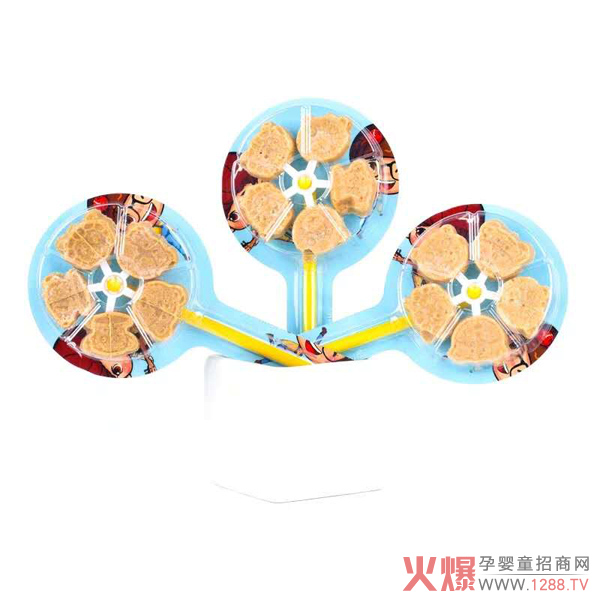 两个宝贝冰糖风车山楂.jpg