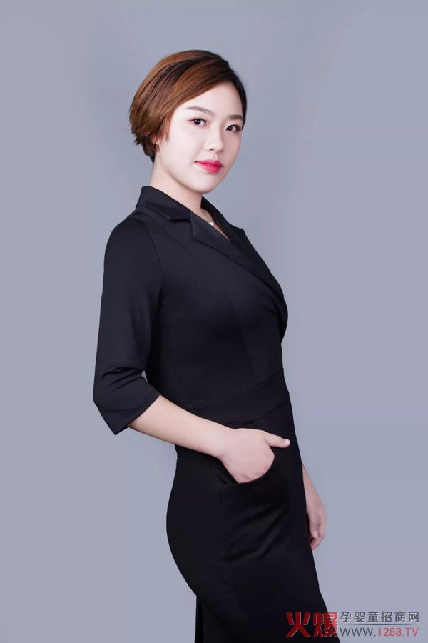 孕美汇超级门店商学院特训营主讲老师.jpg