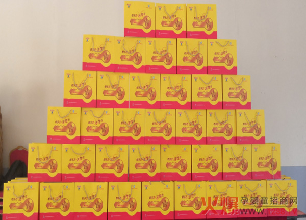 新品陈列.jpg