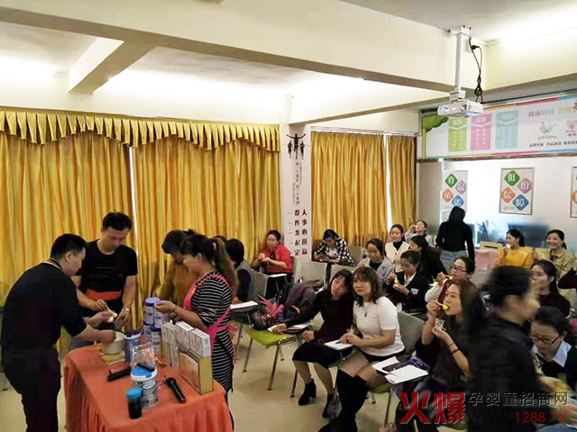 施百利品鉴会现场.jpg