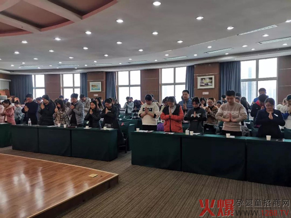 那拉乳业集团员工培训会成功召开2.jpg