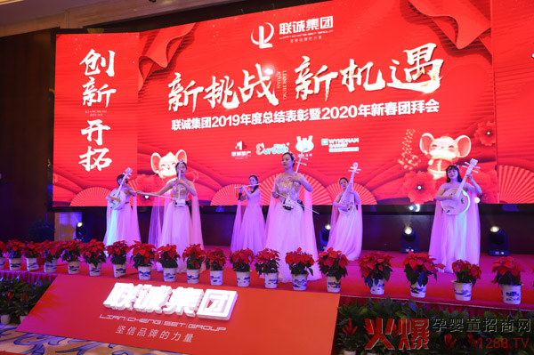 器乐演奏《青花瓷》、《胜利》.jpg