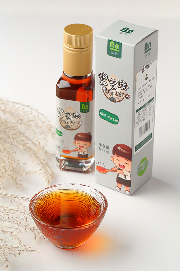 諾恩黑芝麻亚麻籽油.jpg