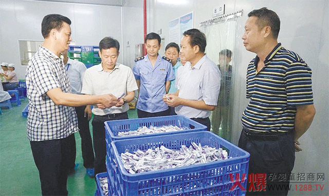 广东亨盛维嘉食品工业有限公司董事长许占贤.jpg